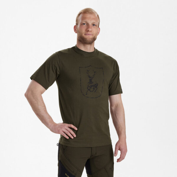 DEERHUNTER Logo T Shirt Shield S/S - tričko s logom (L)